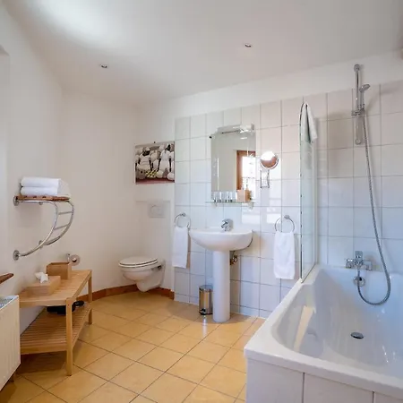 - La Cour St Fulrad Apartamento *