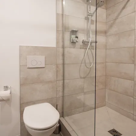 - La Cour St Fulrad * Saint-Hippolyte (Haut-Rhin)