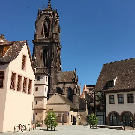 - La Cour St Fulrad * Saint-Hippolyte (Haut-Rhin)