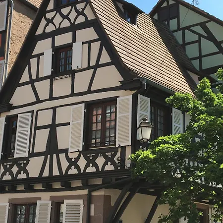 - La Cour St Fulrad Apartment
