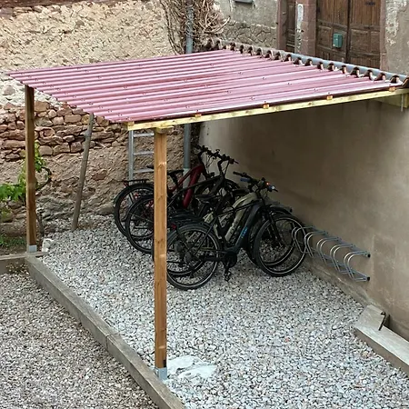 - La Cour St Fulrad Apartamento *