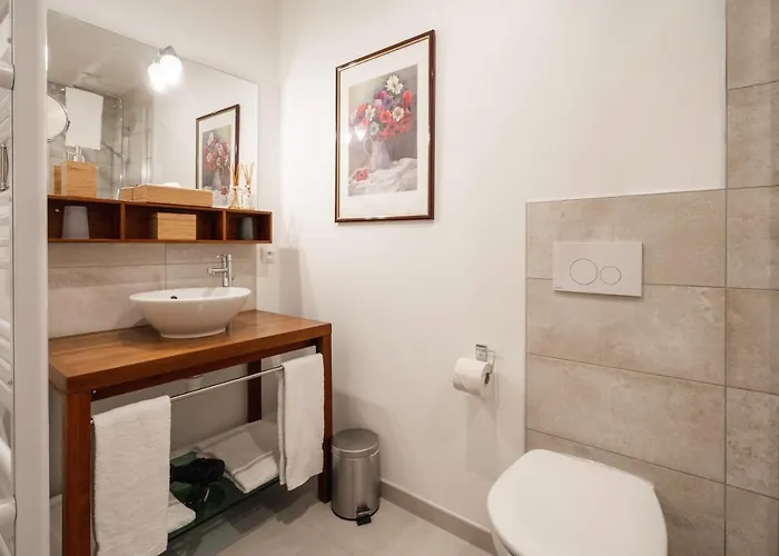 - La Cour St Fulrad * Saint-Hippolyte (Haut-Rhin)