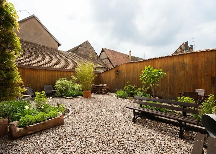 - La Cour St Fulrad Saint-Hippolyte (Haut-Rhin)